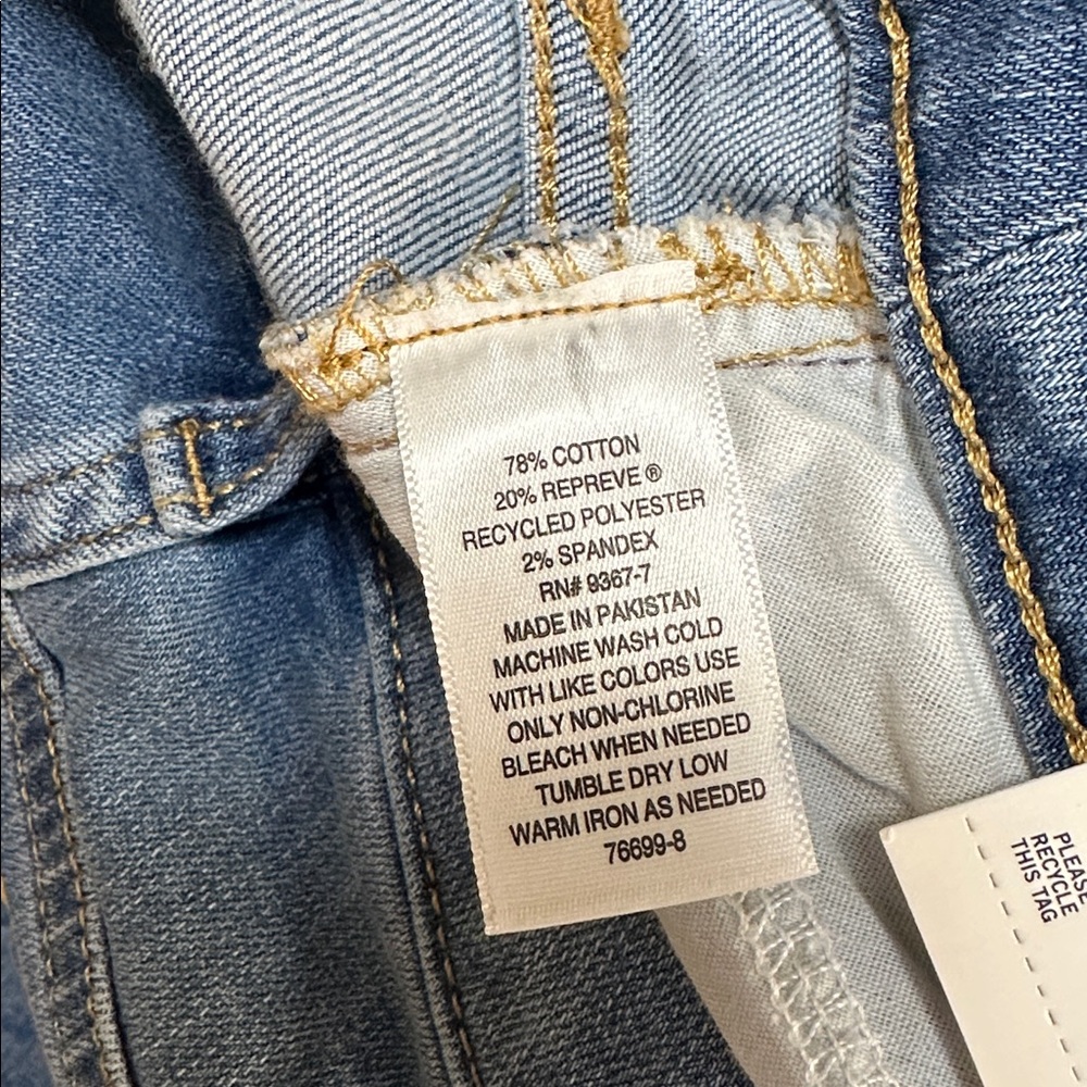 NWT Size 18W, Mid-Rise & Boot Cut Blue Jeans by St. John’s Bay - Picture 7 of 7
